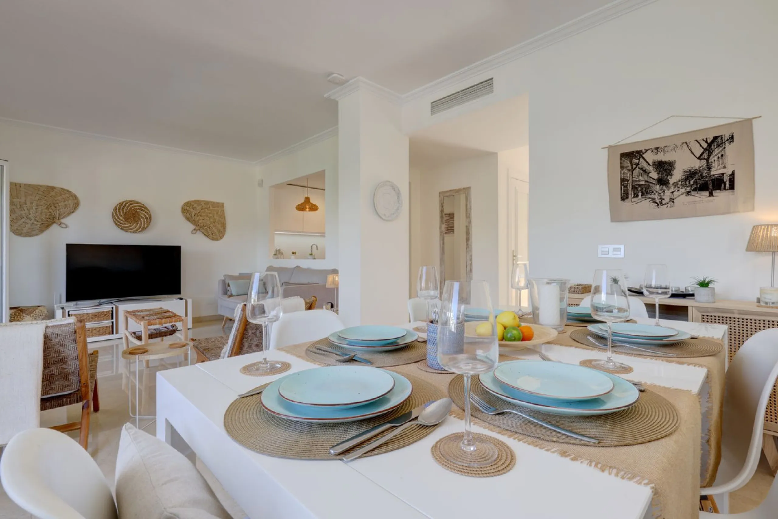 A beautiful South West facing 3 bedroom 2 bathroom duplex penthouse with open golf views and lots of natural light throughout.
