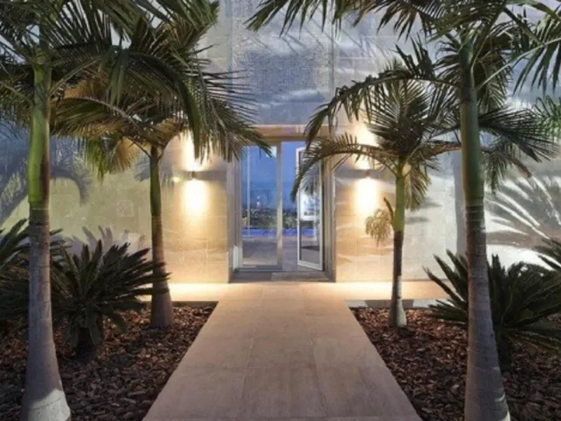 Amazing views from a super, ultra modern house with double height ceilings.