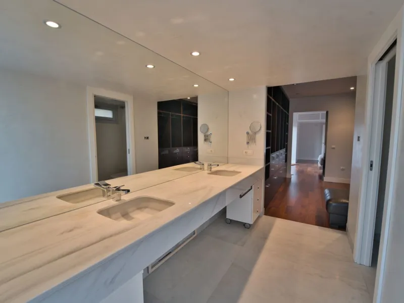 Exclusive Urbanization in Málaga City – El Atabal | Contemporary Villa with Iconic Views
