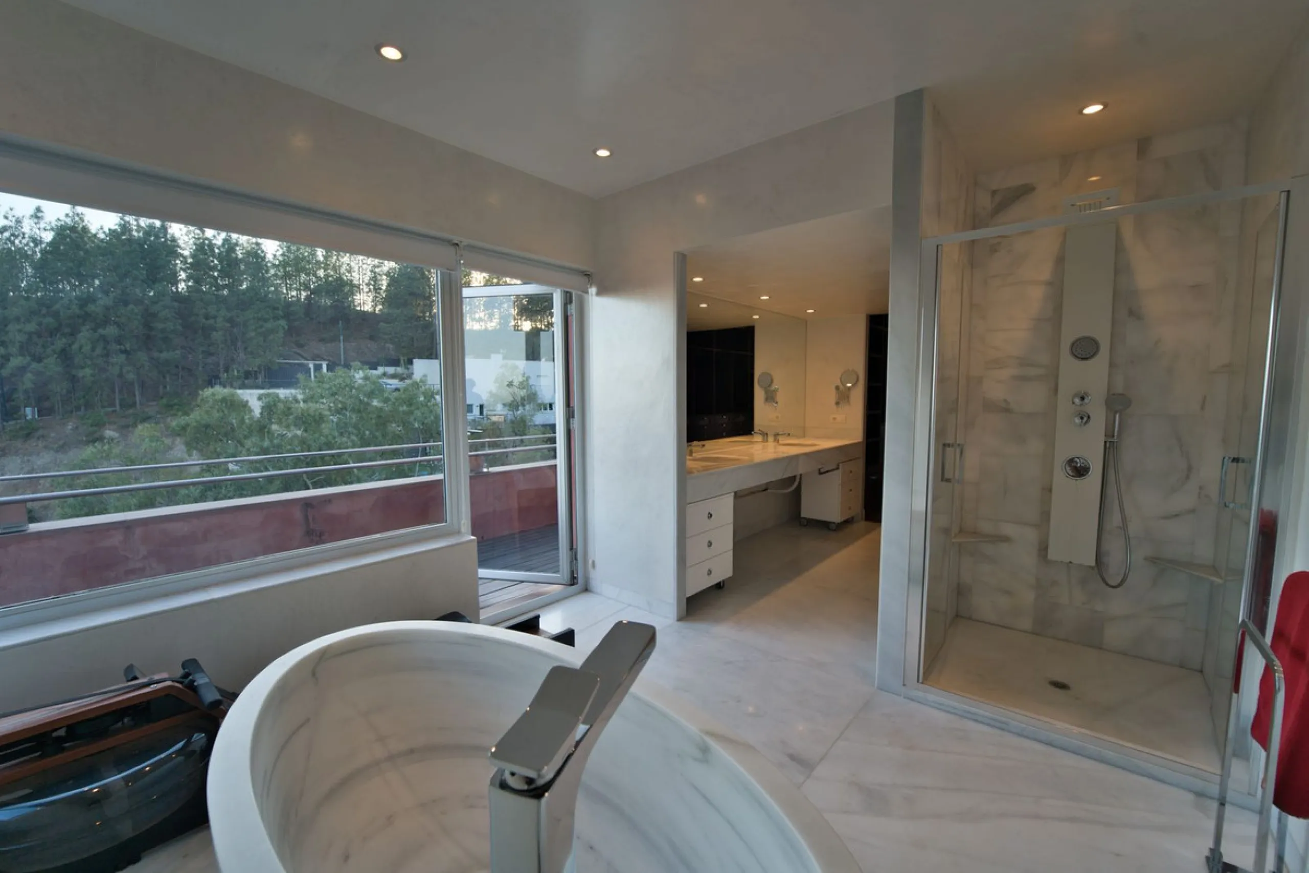 Exclusive Urbanization in Málaga City – El Atabal | Contemporary Villa with Iconic Views