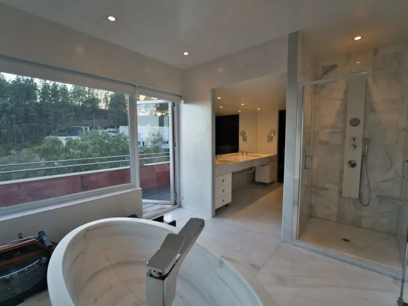 Exclusive Urbanization in Málaga City – El Atabal | Contemporary Villa with Iconic Views