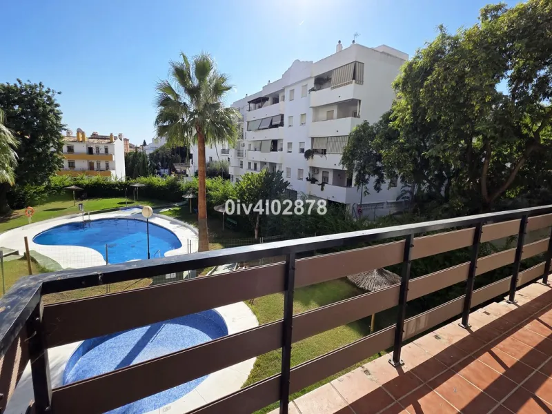 Apartments for Sale in Benalmádena Costa | 4-Bedroom Investment Opportunity