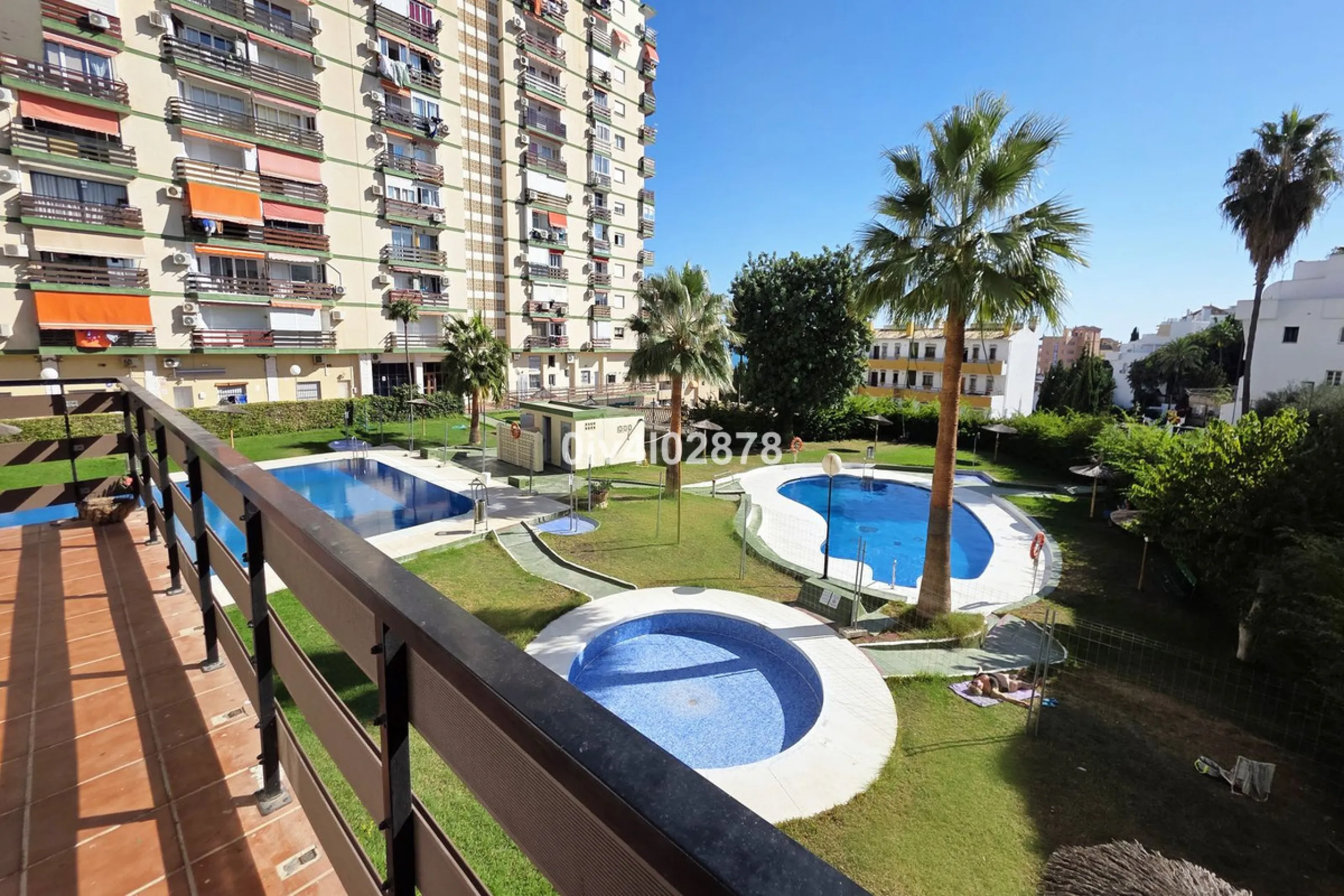 Apartments for Sale in Benalmádena Costa | 4-Bedroom Investment Opportunity