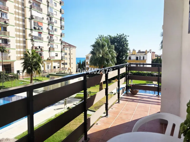 Apartments for Sale in Benalmádena Costa | 4-Bedroom Investment Opportunity