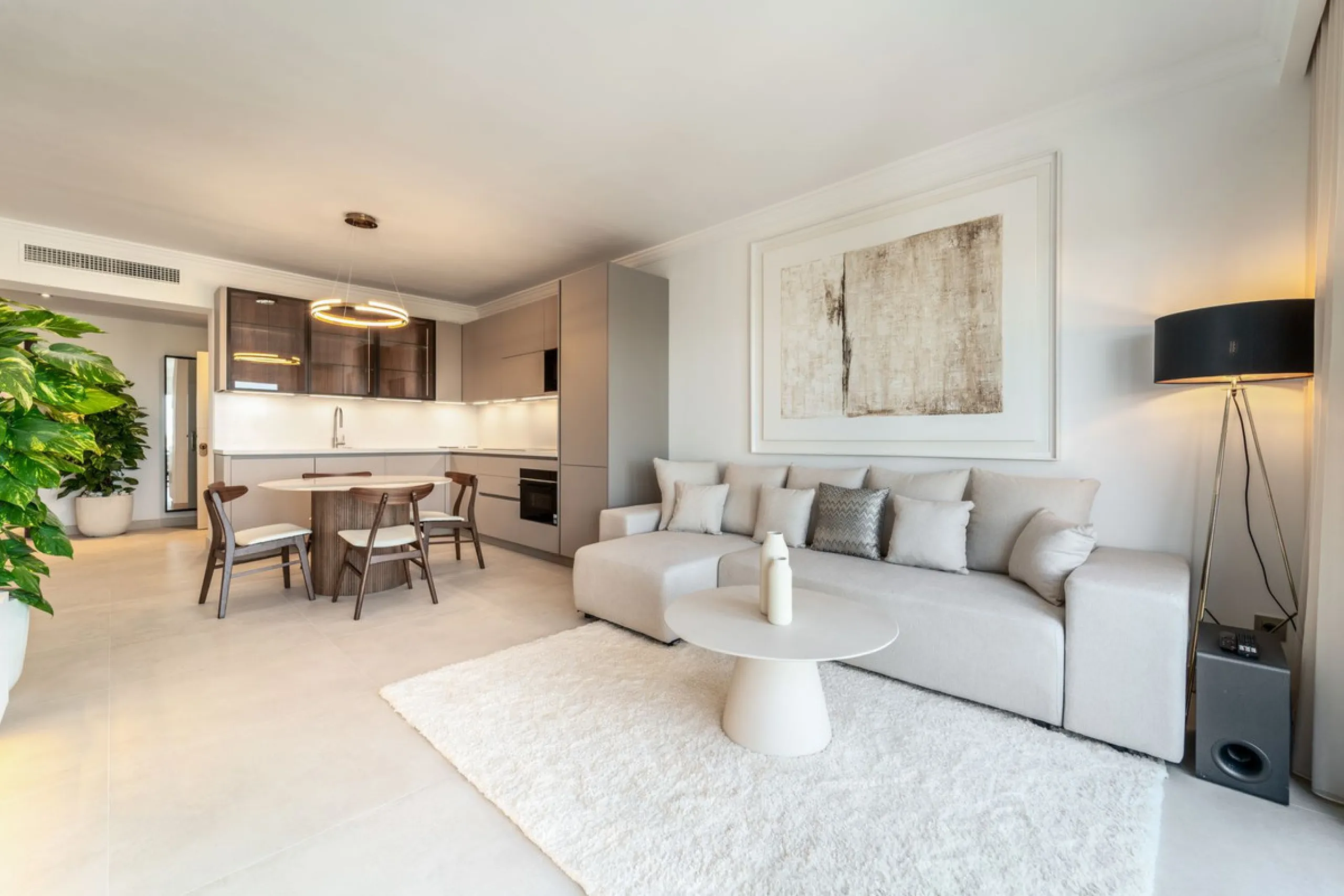 BrandNew Modern Three Bedroom Penthouse with Uninterrupted Panoramic Sea Views