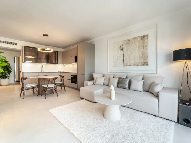 BrandNew Modern Three Bedroom Penthouse with Uninterrupted Panoramic Sea Views