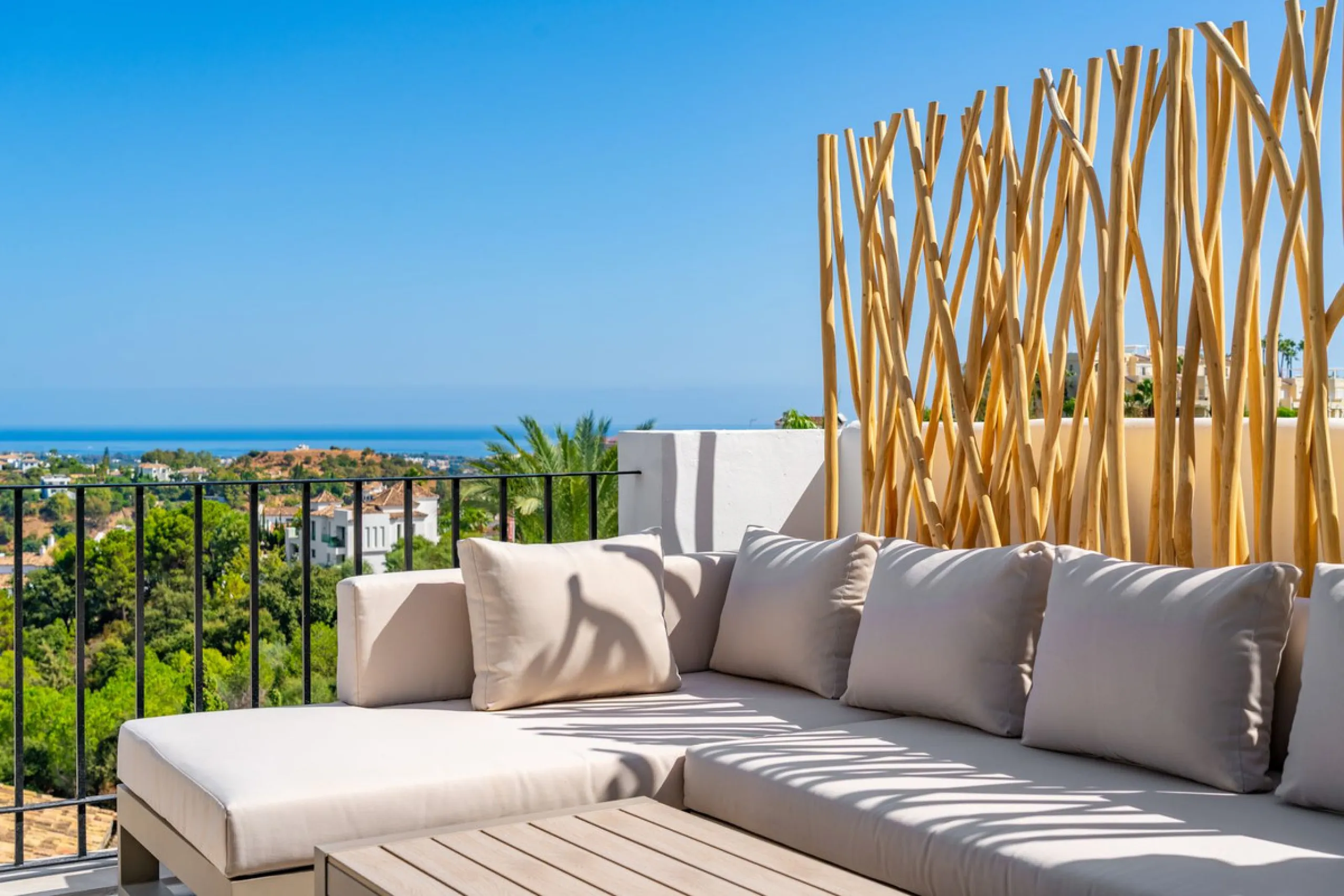 BrandNew Modern Three Bedroom Penthouse with Uninterrupted Panoramic Sea Views