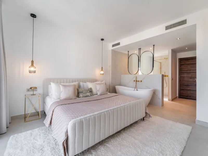 BrandNew Modern Three Bedroom Penthouse with Uninterrupted Panoramic Sea Views