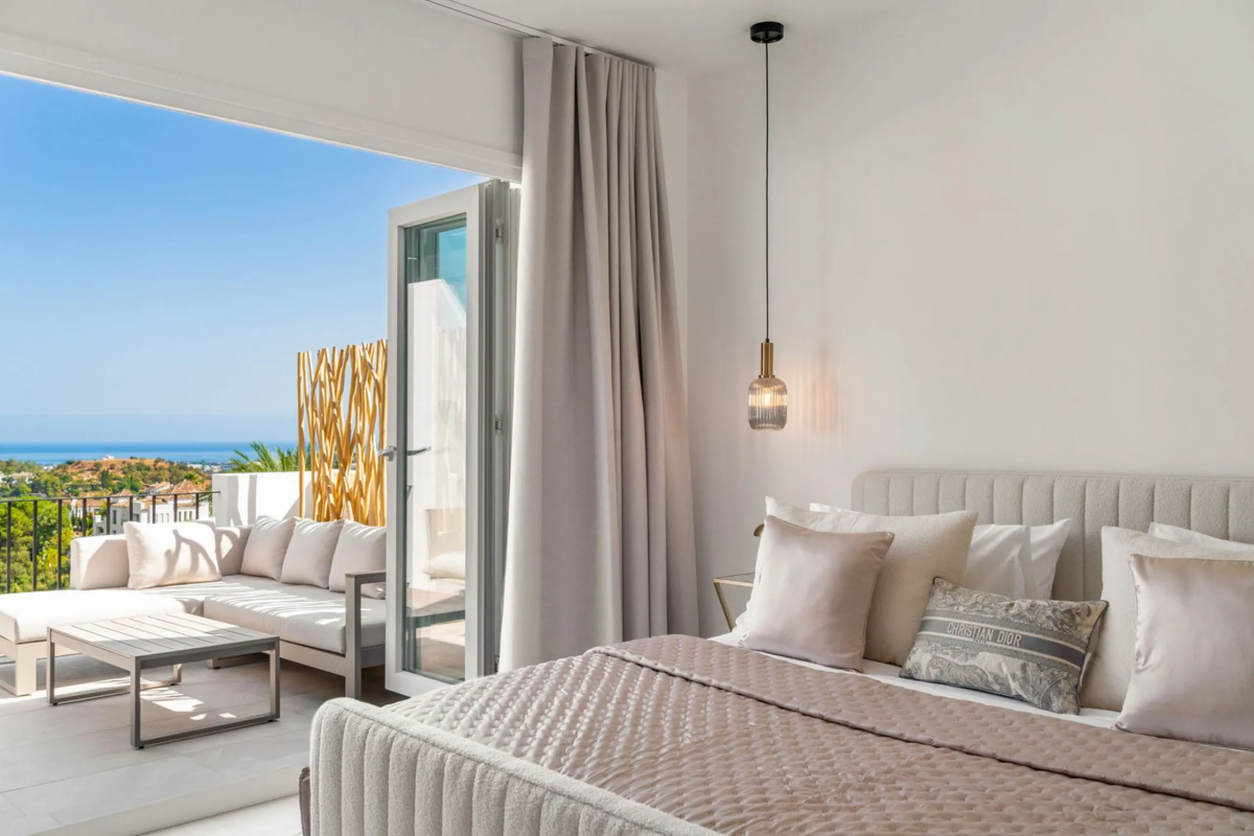 BrandNew Modern Three Bedroom Penthouse with Uninterrupted Panoramic Sea Views