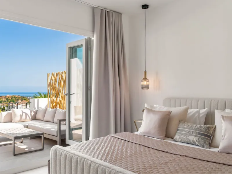 BrandNew Modern Three Bedroom Penthouse with Uninterrupted Panoramic Sea Views