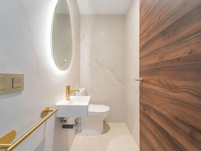 BrandNew Modern Three Bedroom Penthouse with Uninterrupted Panoramic Sea Views