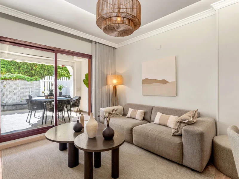 Apartment - Middle Floor Apartment в продаже в Marbella, Málaga. В доме 4 спален и 3 ванных комнат. Площадь дома 113 м². Площадь участка 21 м²