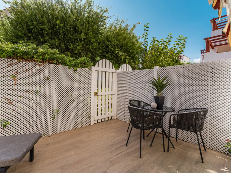 Apartment - Middle Floor Apartment в продаже в Marbella, Málaga. В доме 4 спален и 3 ванных комнат. Площадь дома 113 м². Площадь участка 21 м²