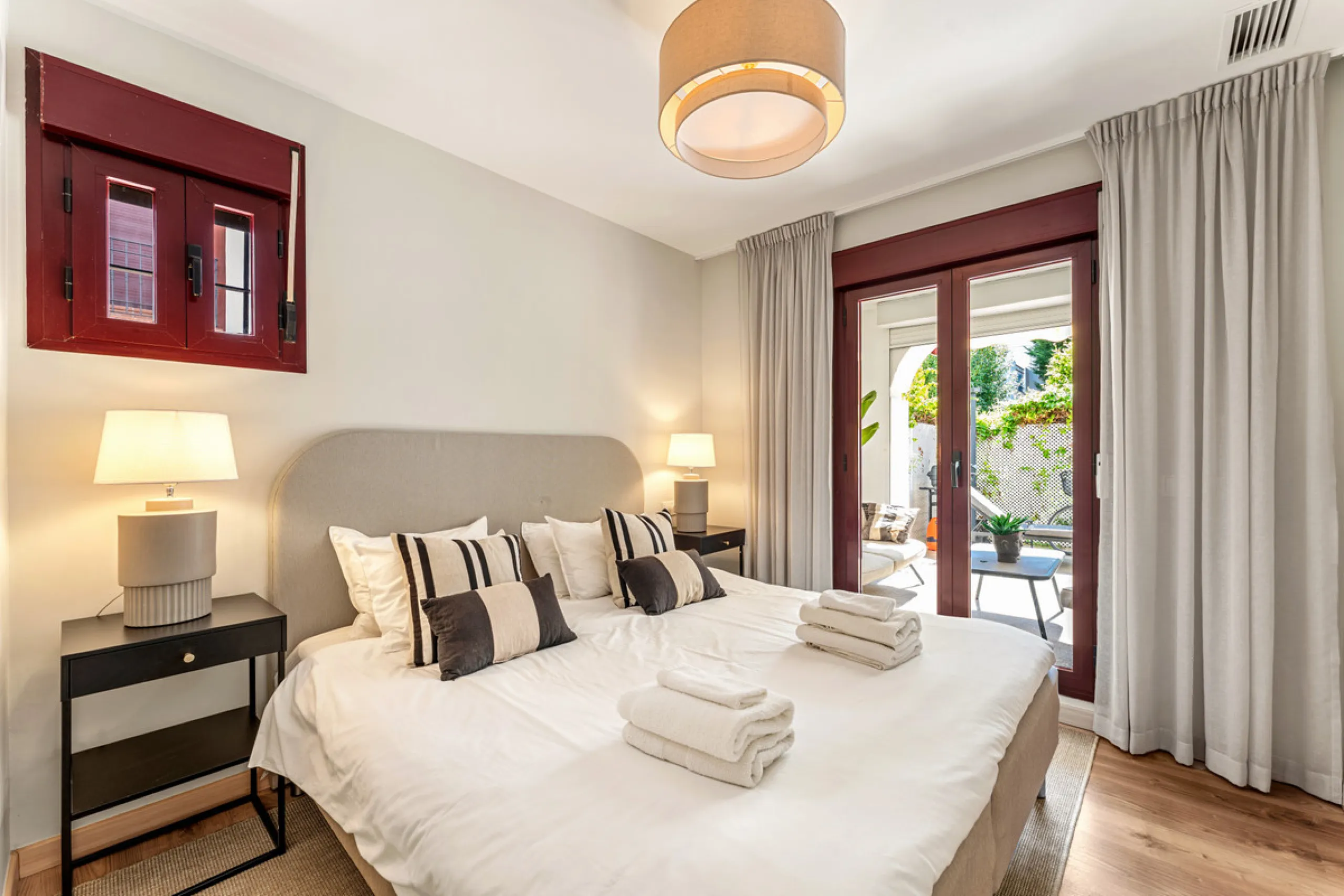 Apartment - Middle Floor Apartment в продаже в Marbella, Málaga. В доме 4 спален и 3 ванных комнат. Площадь дома 113 м². Площадь участка 21 м²