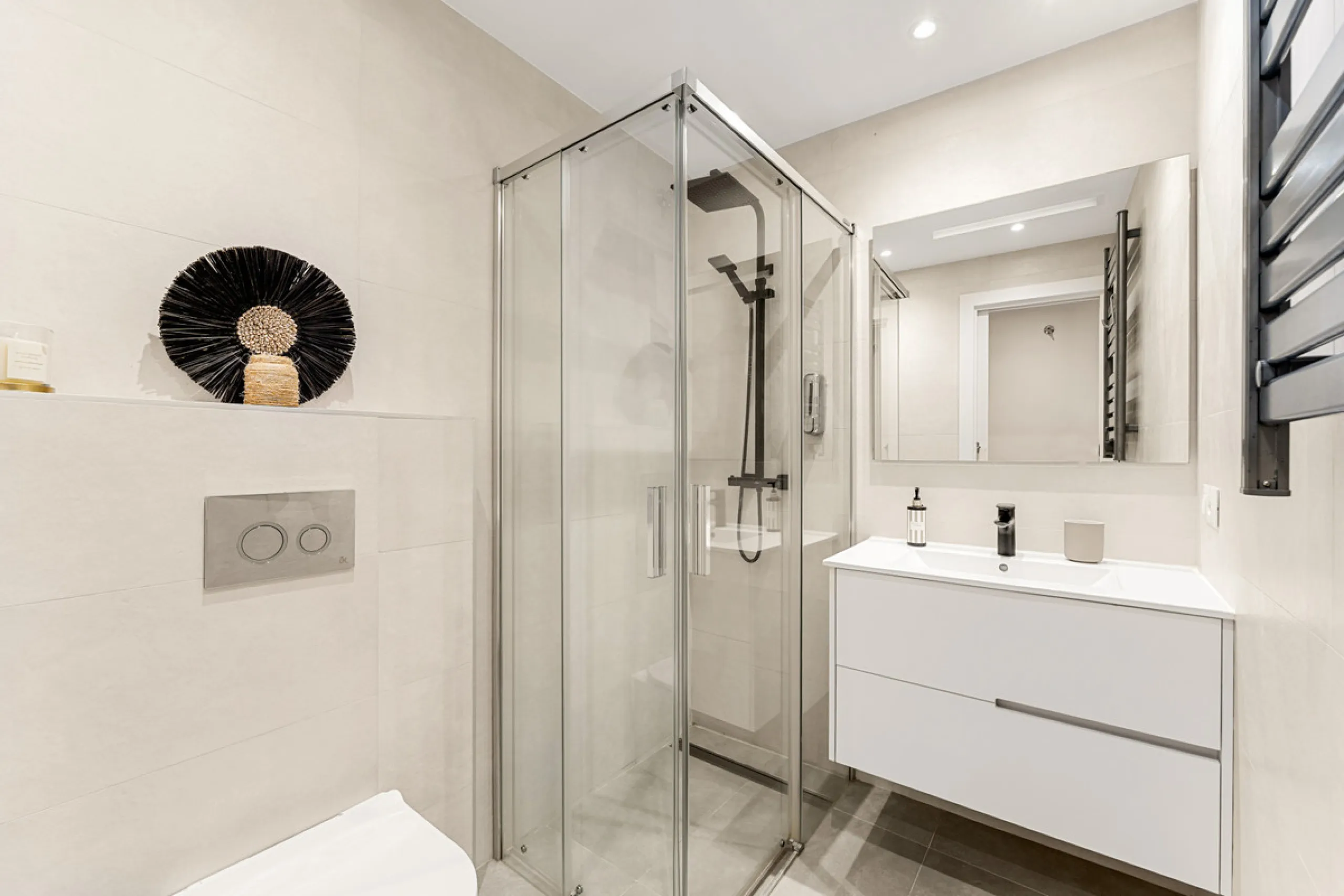 Apartment - Middle Floor Apartment в продаже в Marbella, Málaga. В доме 4 спален и 3 ванных комнат. Площадь дома 113 м². Площадь участка 21 м²