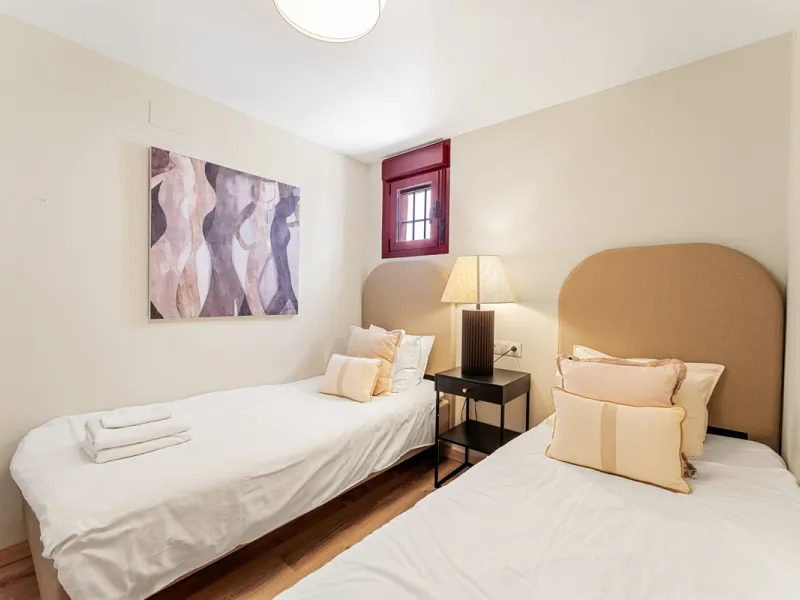 Apartment - Middle Floor Apartment в продаже в Marbella, Málaga. В доме 4 спален и 3 ванных комнат. Площадь дома 113 м². Площадь участка 21 м²