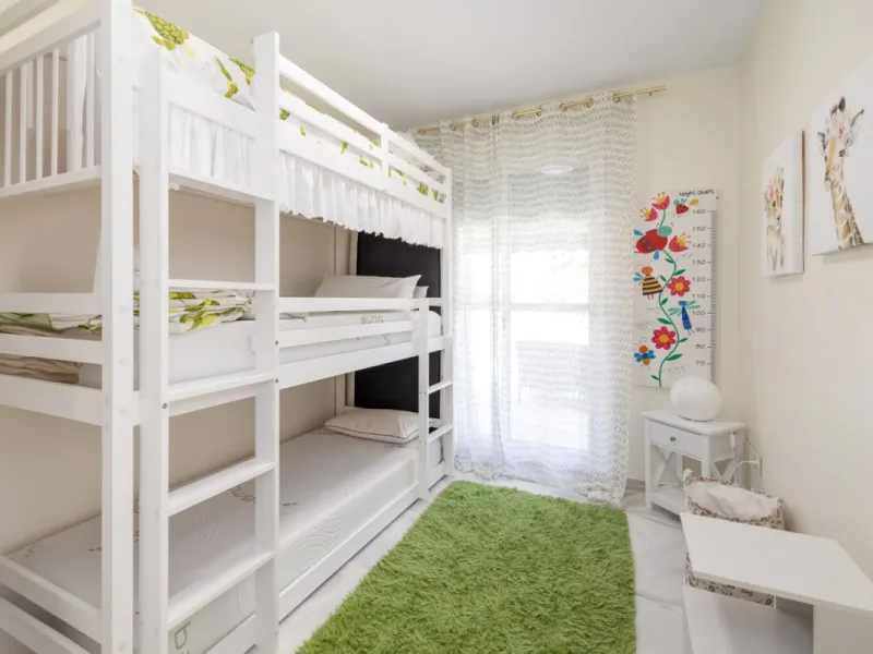 Apartment - Middle Floor Apartment в продаже в Marbella, Málaga. В доме 2 спален и 2 ванных комнат. Площадь дома 150 м²