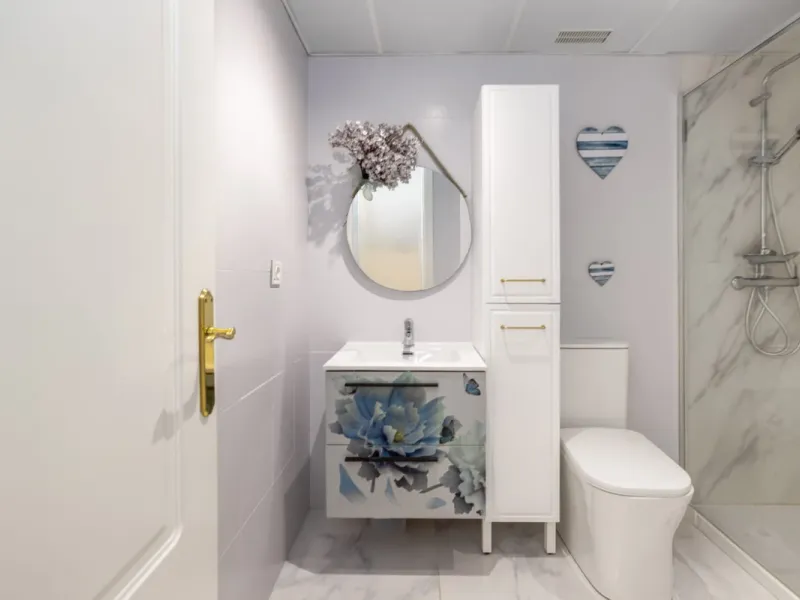 Apartment - Middle Floor Apartment в продаже в Marbella, Málaga. В доме 2 спален и 2 ванных комнат. Площадь дома 150 м²