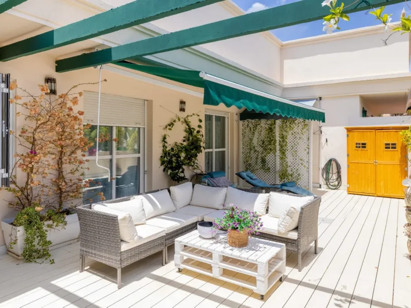 Apartment - Middle Floor Apartment в продаже в Marbella, Málaga. В доме 2 спален и 2 ванных комнат. Площадь дома 150 м²