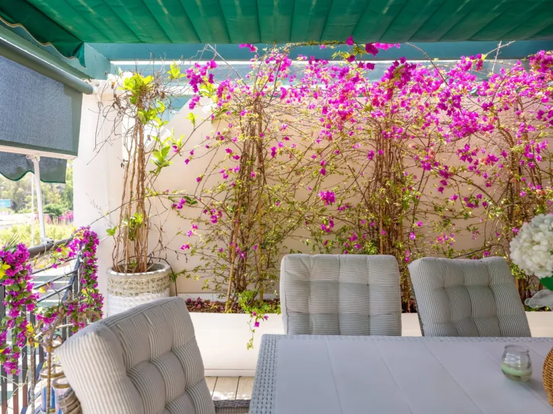 Apartment - Middle Floor Apartment в продаже в Marbella, Málaga. В доме 2 спален и 2 ванных комнат. Площадь дома 150 м²