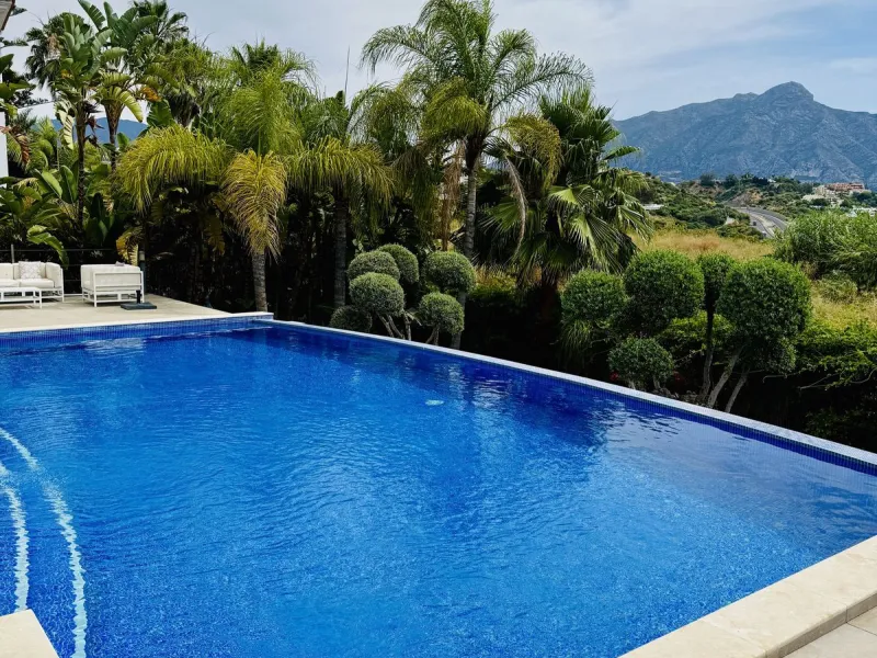 Amazing views from a super, ultra modern house with double height ceilings.