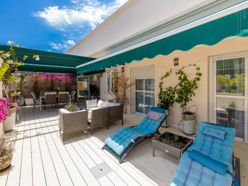 Apartment - Middle Floor Apartment в продаже в Marbella, Málaga. В доме 2 спален и 2 ванных комнат. Площадь дома 150 м²