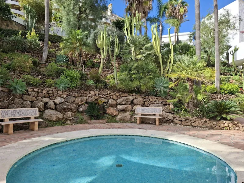 Apartment - Middle Floor Apartment в продаже в Marbella, Málaga. В доме 3 спален и 2 ванных комнат. Площадь дома 131 м²