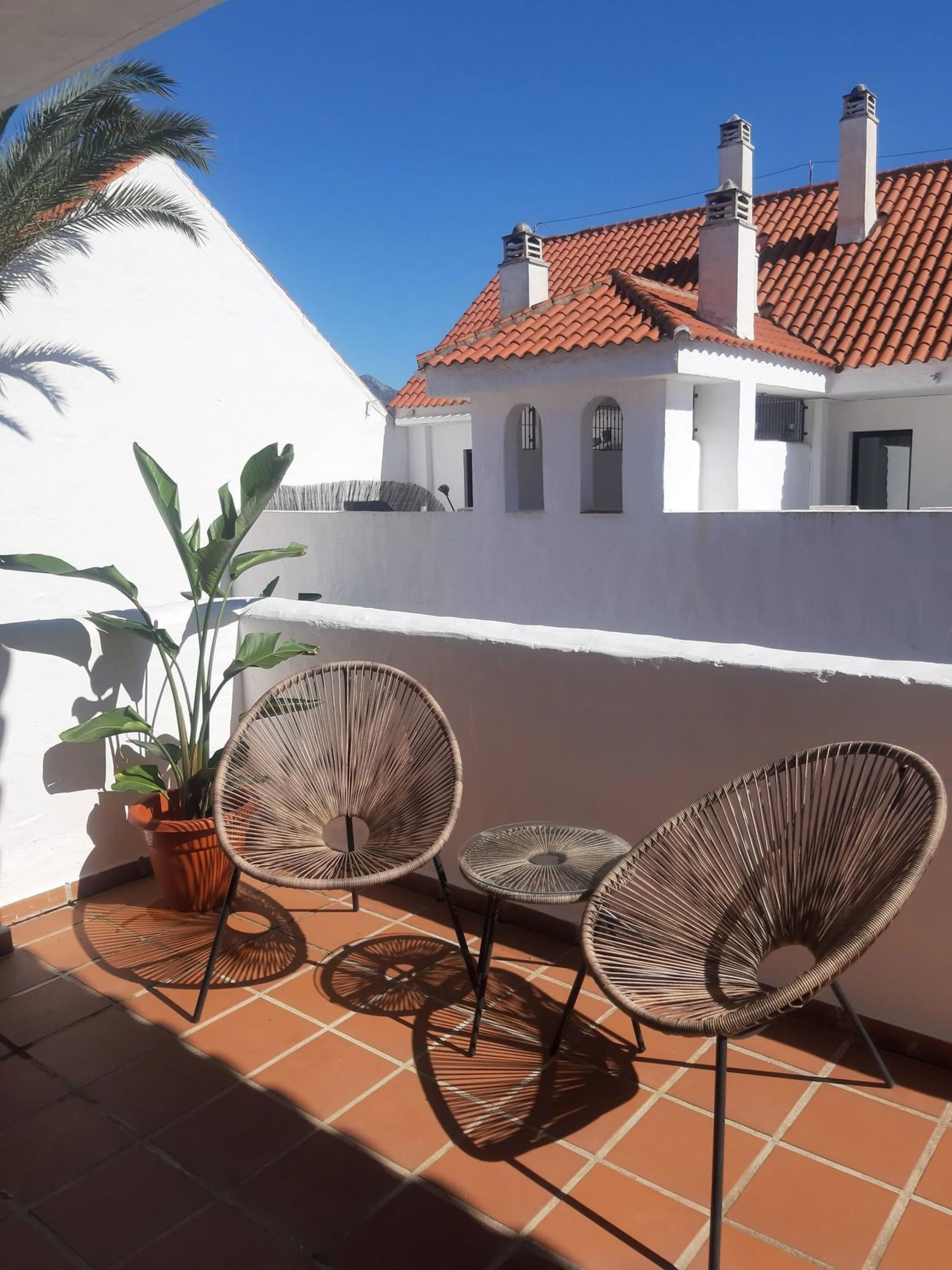 Apartment - Middle Floor Apartment в продаже в Marbella, Málaga. В доме 3 спален и 2 ванных комнат. Площадь дома 131 м²