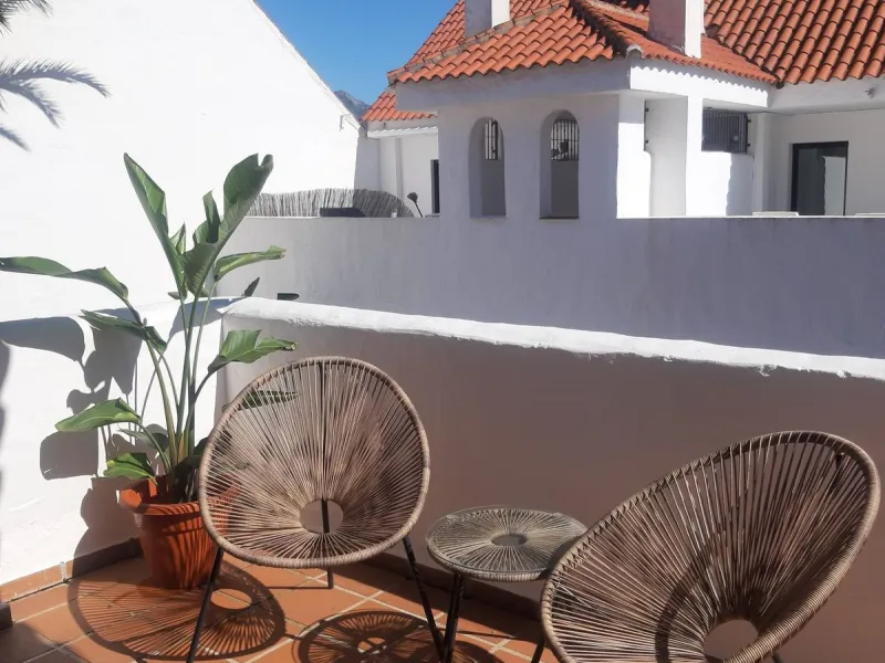 Apartment - Middle Floor Apartment в продаже в Marbella, Málaga. В доме 3 спален и 2 ванных комнат. Площадь дома 131 м²