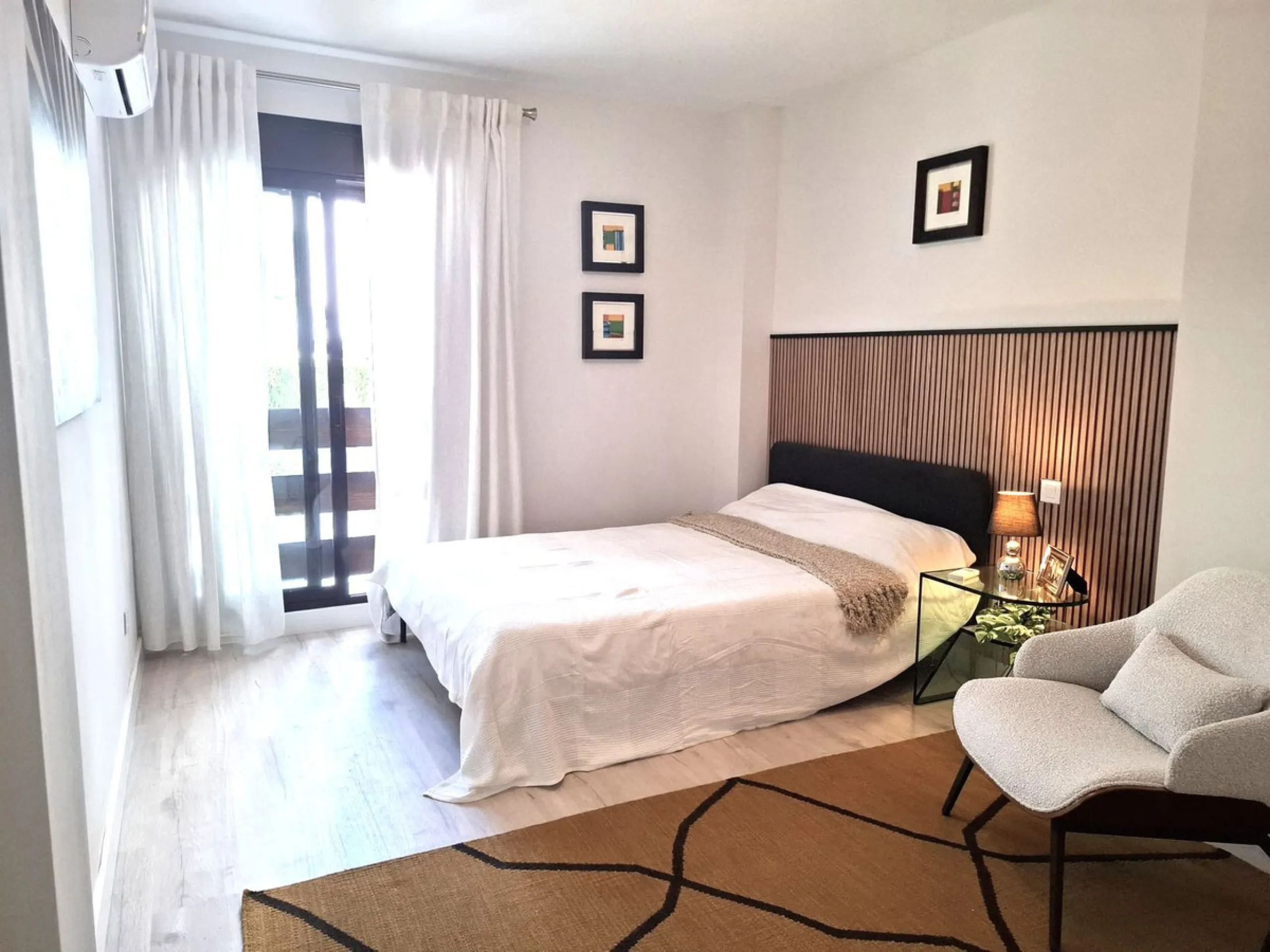 Apartment - Middle Floor Apartment в продаже в Marbella, Málaga. В доме 3 спален и 2 ванных комнат. Площадь дома 131 м²