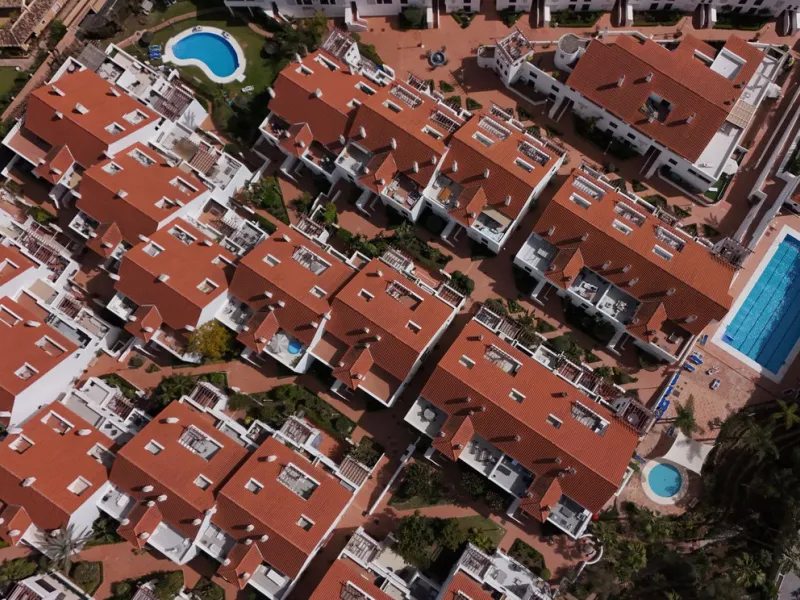 Apartment - Middle Floor Apartment в продаже в Marbella, Málaga. В доме 3 спален и 2 ванных комнат. Площадь дома 131 м²