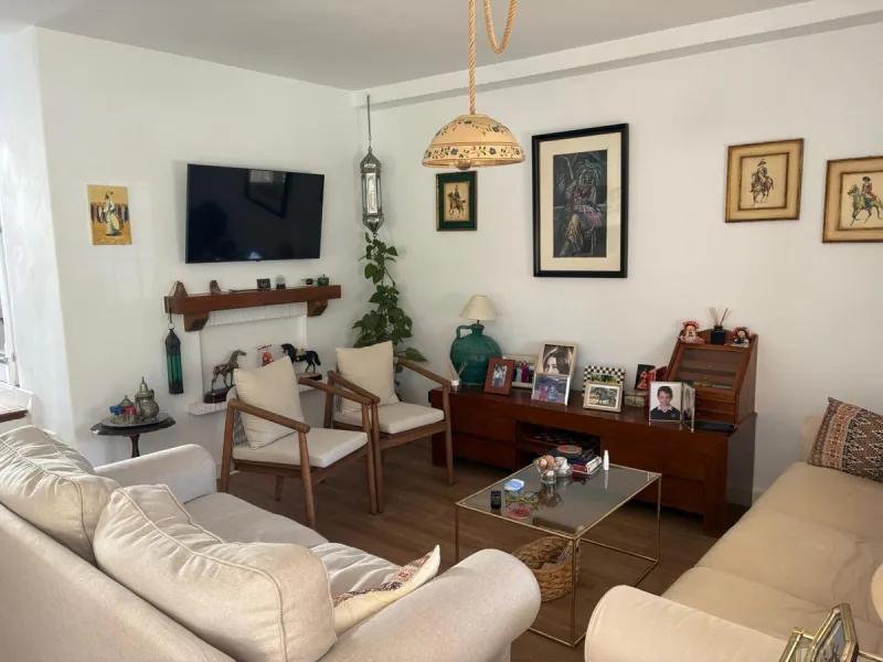 House - Semi-Detached House в продаже в La Colina, Málaga. В доме 4 спален и 3 ванных комнат. Площадь дома 210 м²