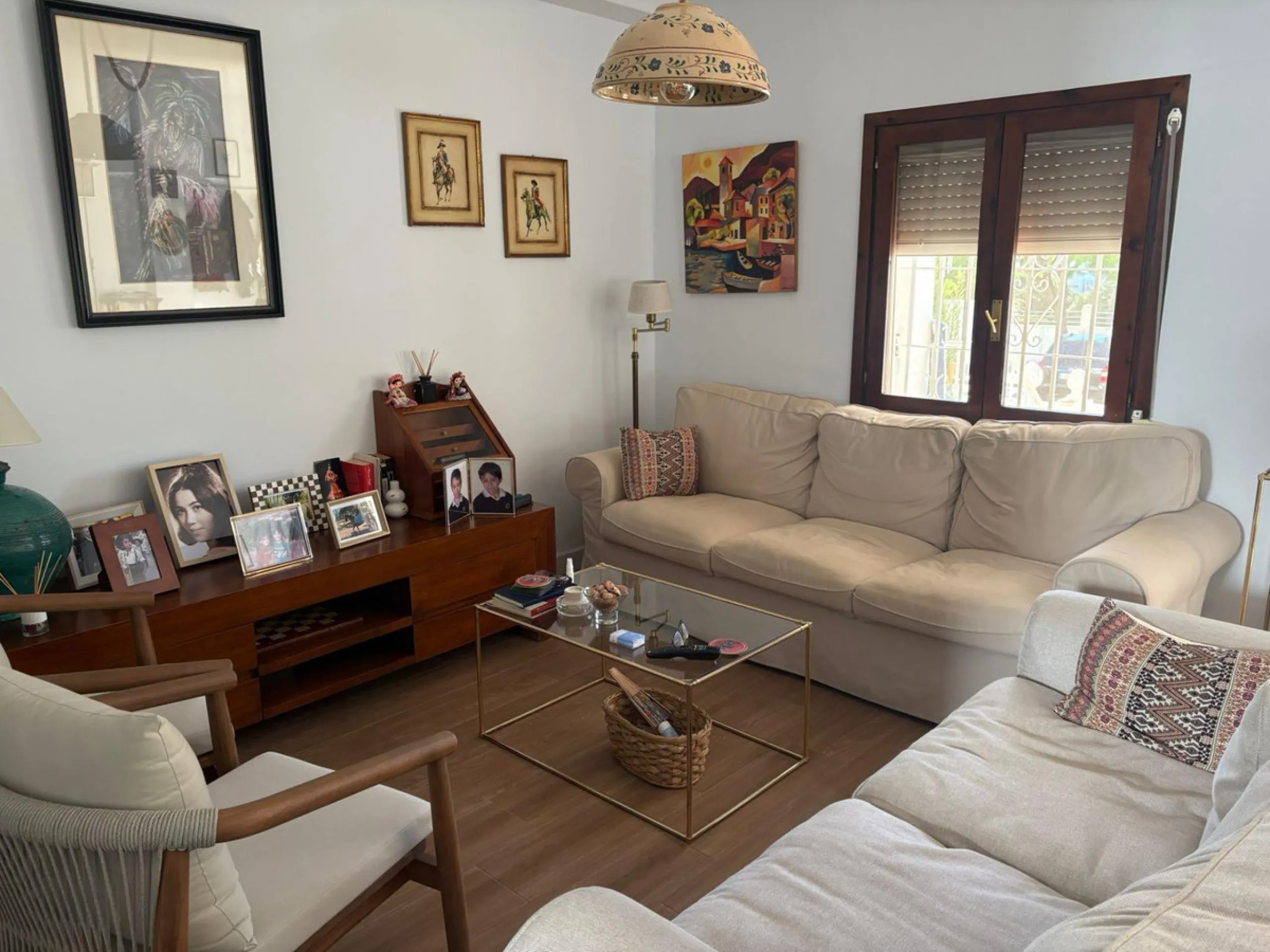 House - Semi-Detached House в продаже в La Colina, Málaga. В доме 4 спален и 3 ванных комнат. Площадь дома 210 м²