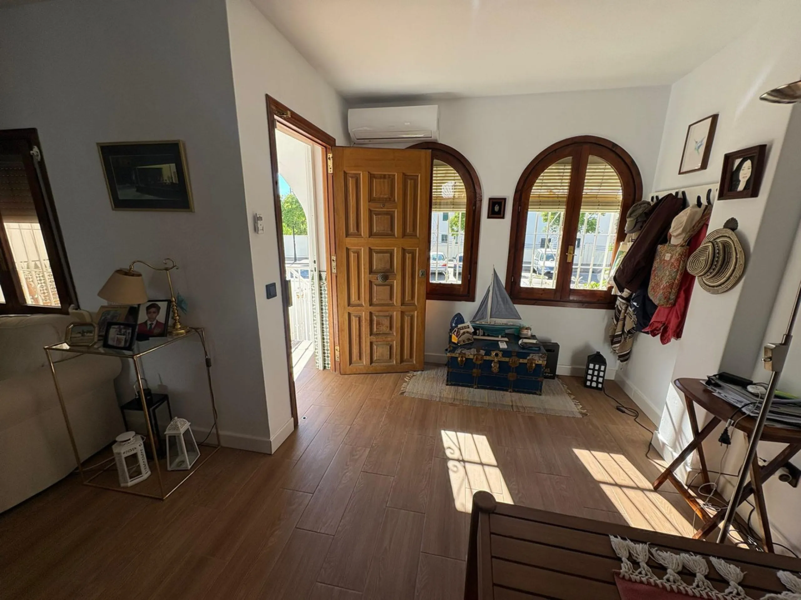 House - Semi-Detached House в продаже в La Colina, Málaga. В доме 4 спален и 3 ванных комнат. Площадь дома 210 м²
