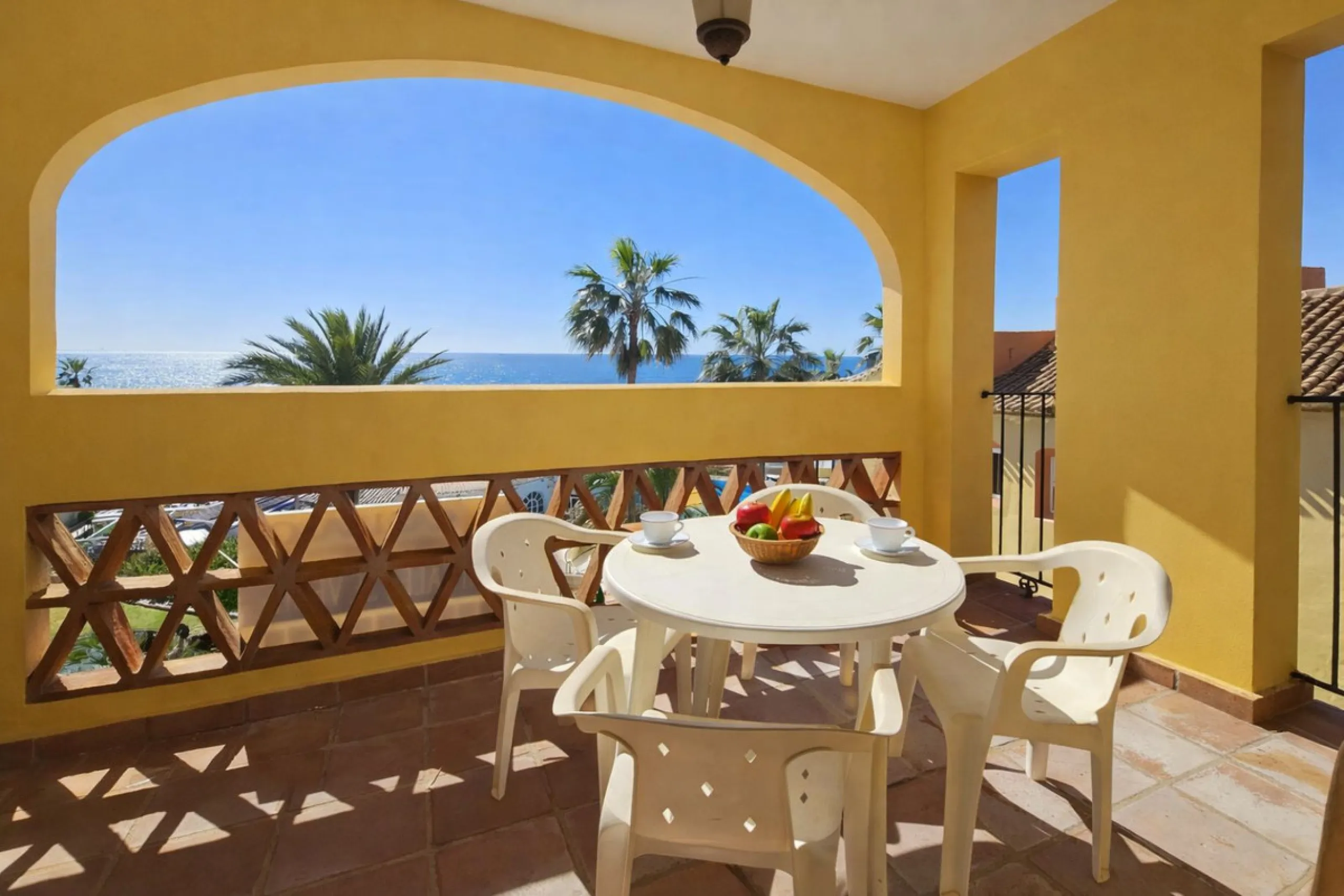 2-Bedroom Apartment for Sale in Doña Lola, Calahonda – Beachfront Location