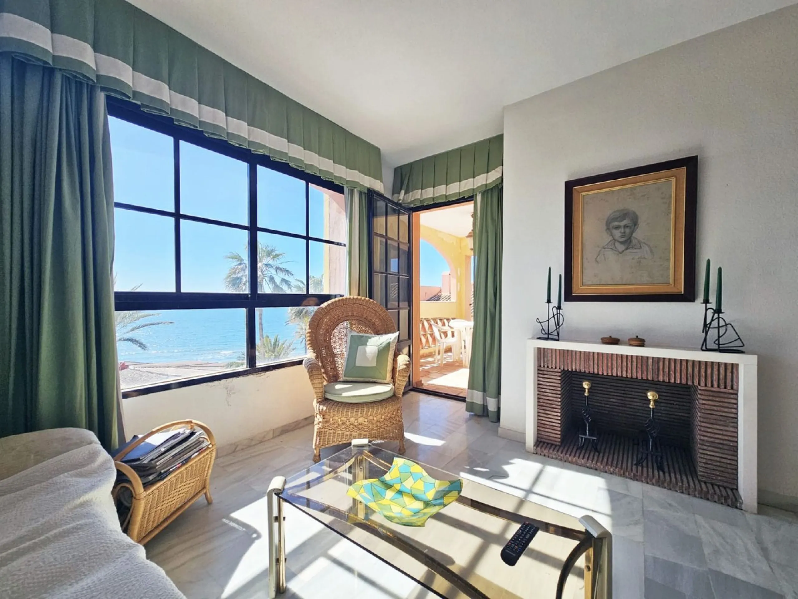 2-Bedroom Apartment for Sale in Doña Lola, Calahonda – Beachfront Location