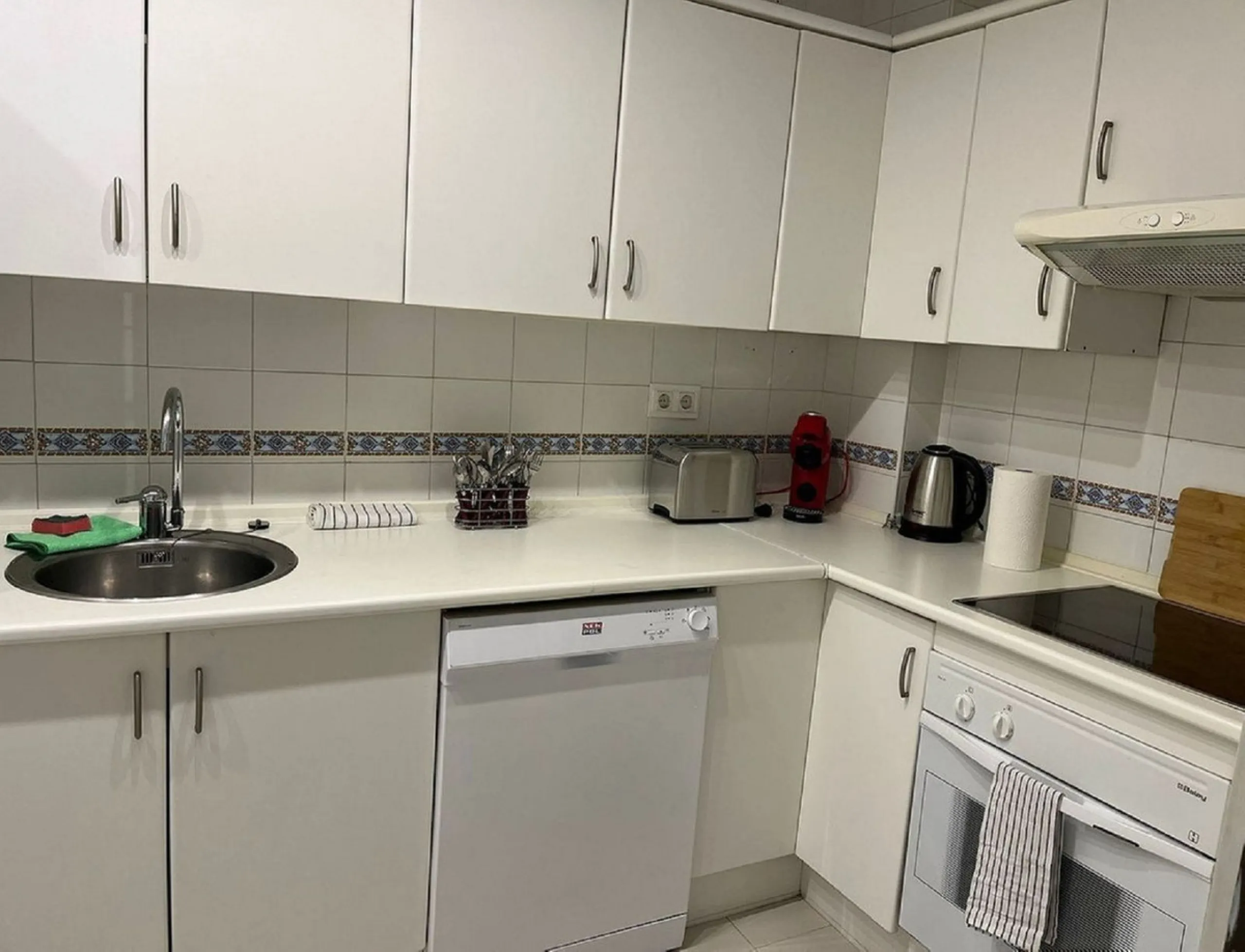 Middle Floor Apartment, Guadalmina Baja, Costa del Sol.