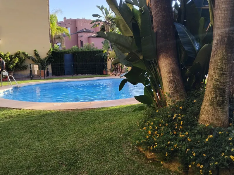 Middle Floor Apartment, Guadalmina Baja, Costa del Sol.