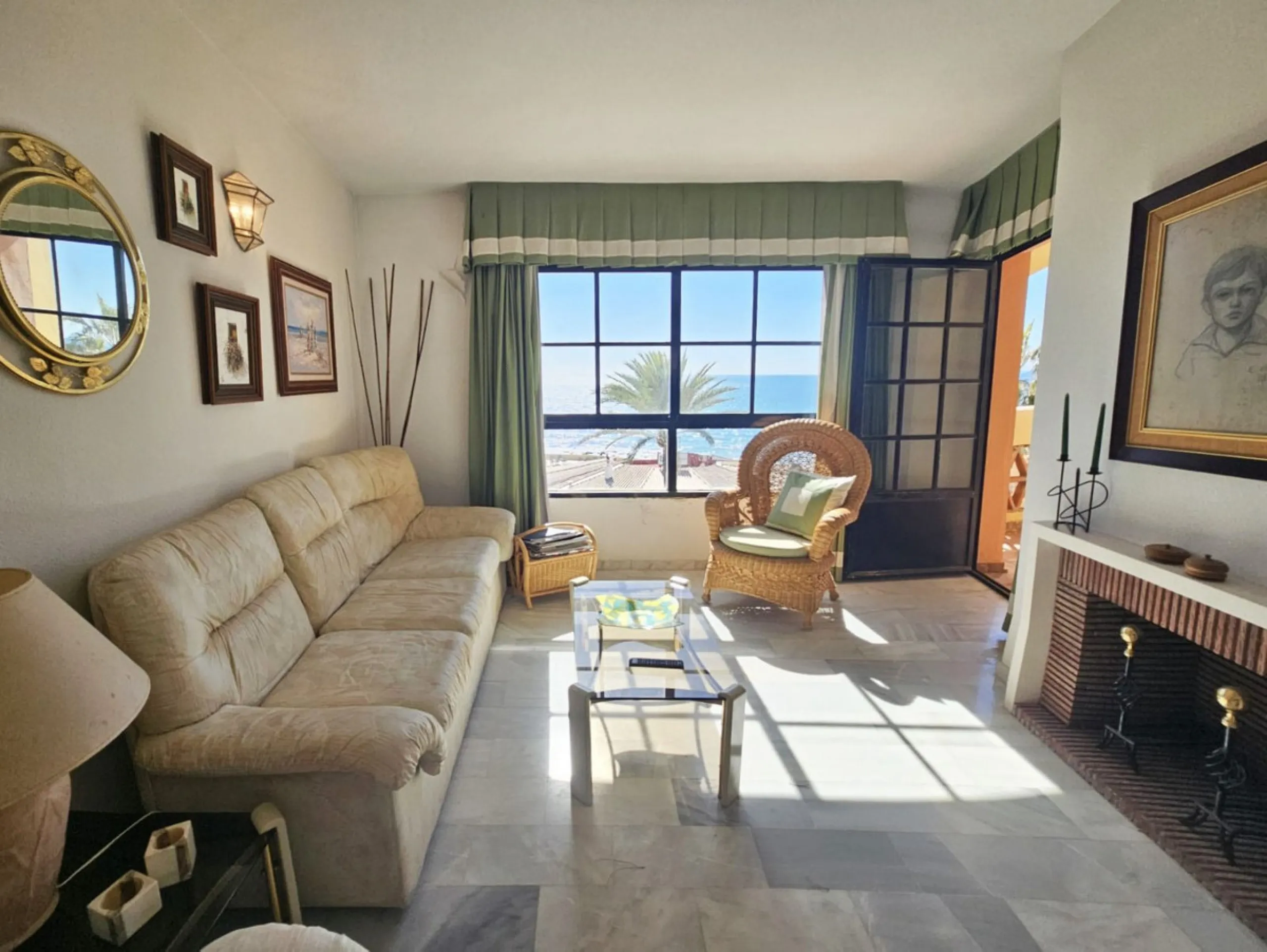 2-Bedroom Apartment for Sale in Doña Lola, Calahonda – Beachfront Location