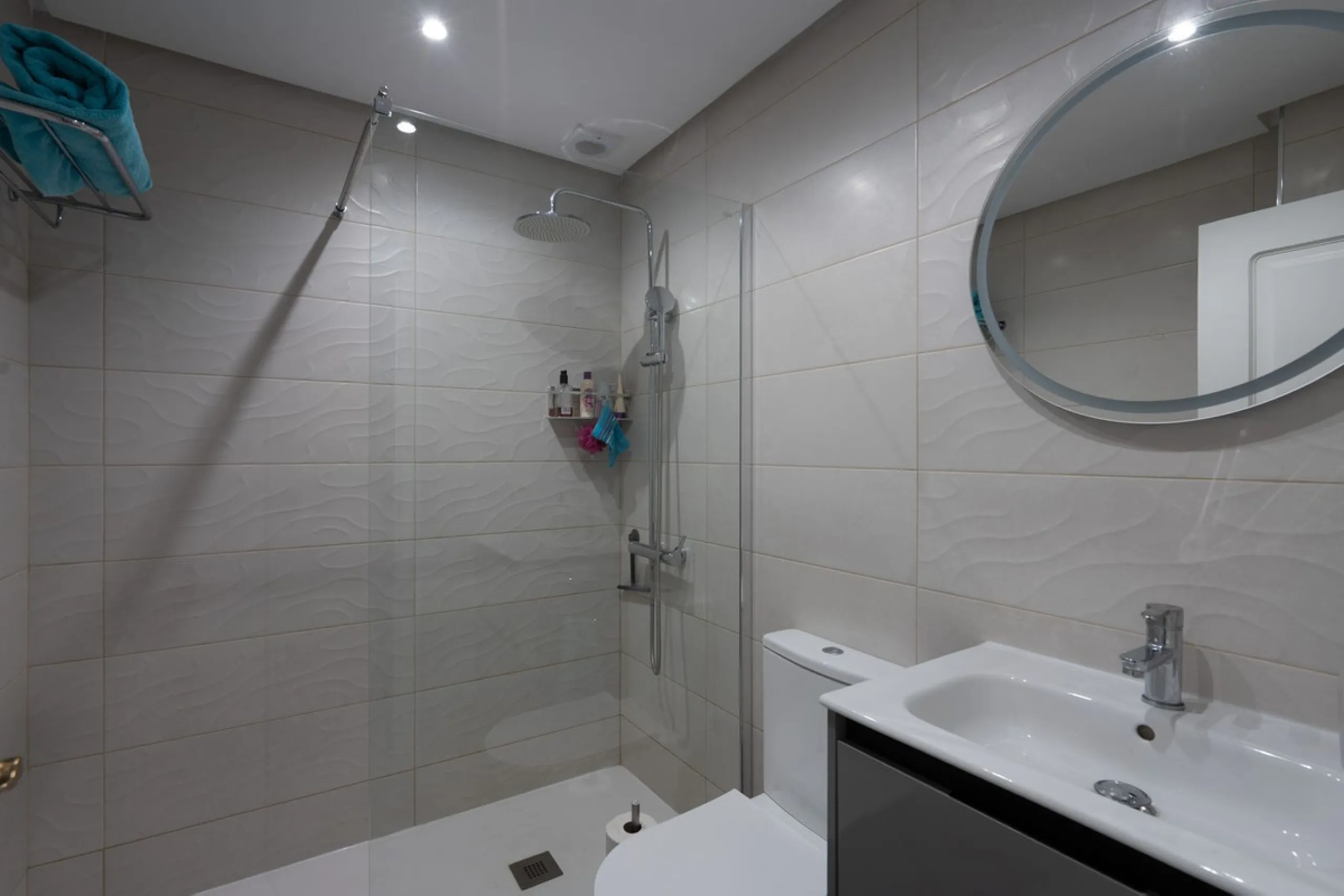 Apartment - Middle Floor Apartment в продаже в Mijas, Málaga. В доме 2 спален и 2 ванных комнат. Площадь дома 90 м²