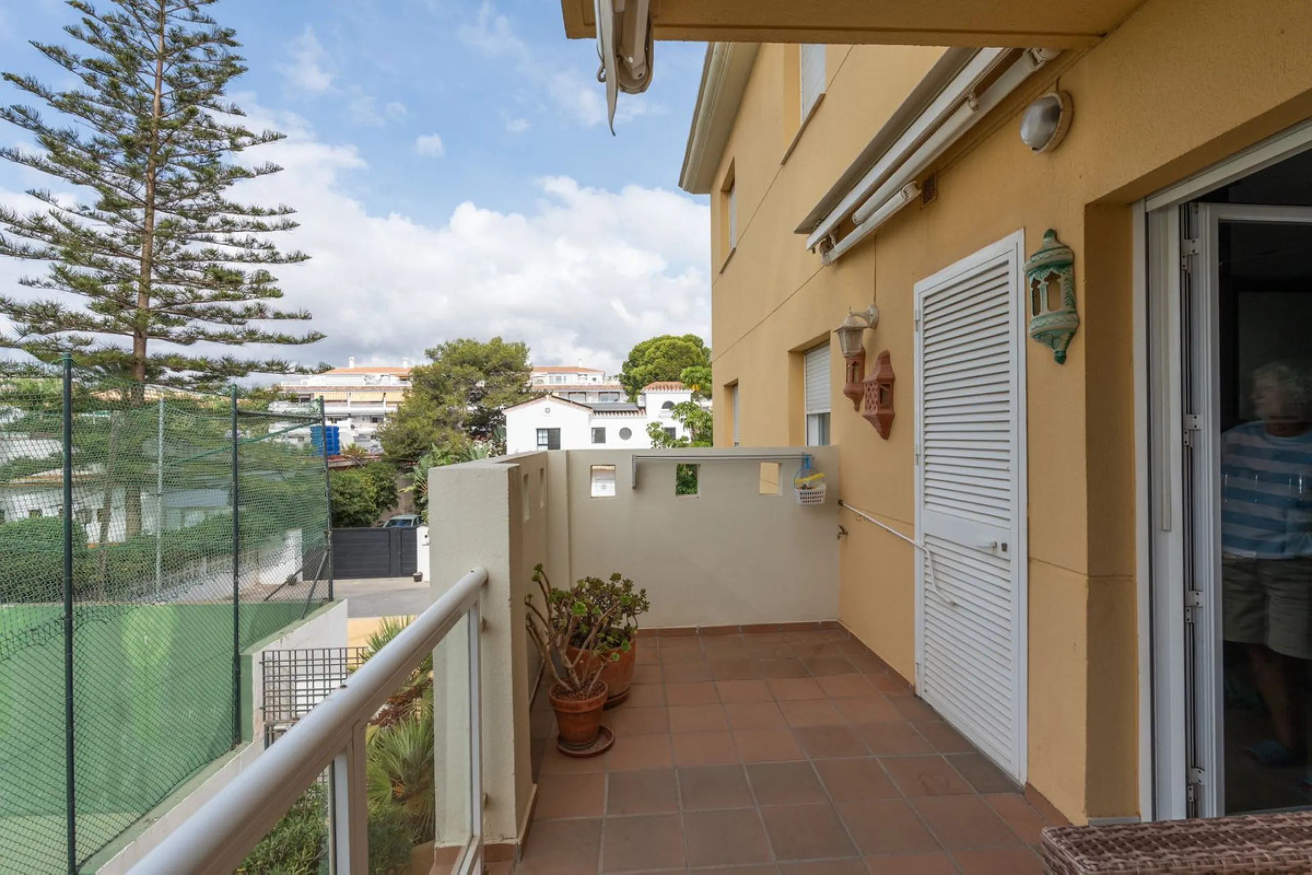 Apartment - Middle Floor Apartment в продаже в Mijas, Málaga. В доме 2 спален и 2 ванных комнат. Площадь дома 90 м²