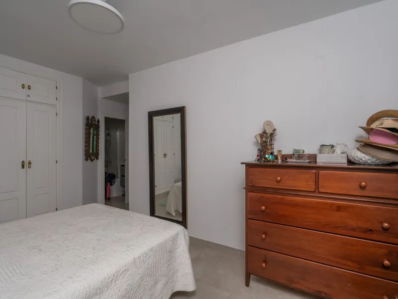 Apartment - Middle Floor Apartment в продаже в Mijas, Málaga. В доме 2 спален и 2 ванных комнат. Площадь дома 90 м²