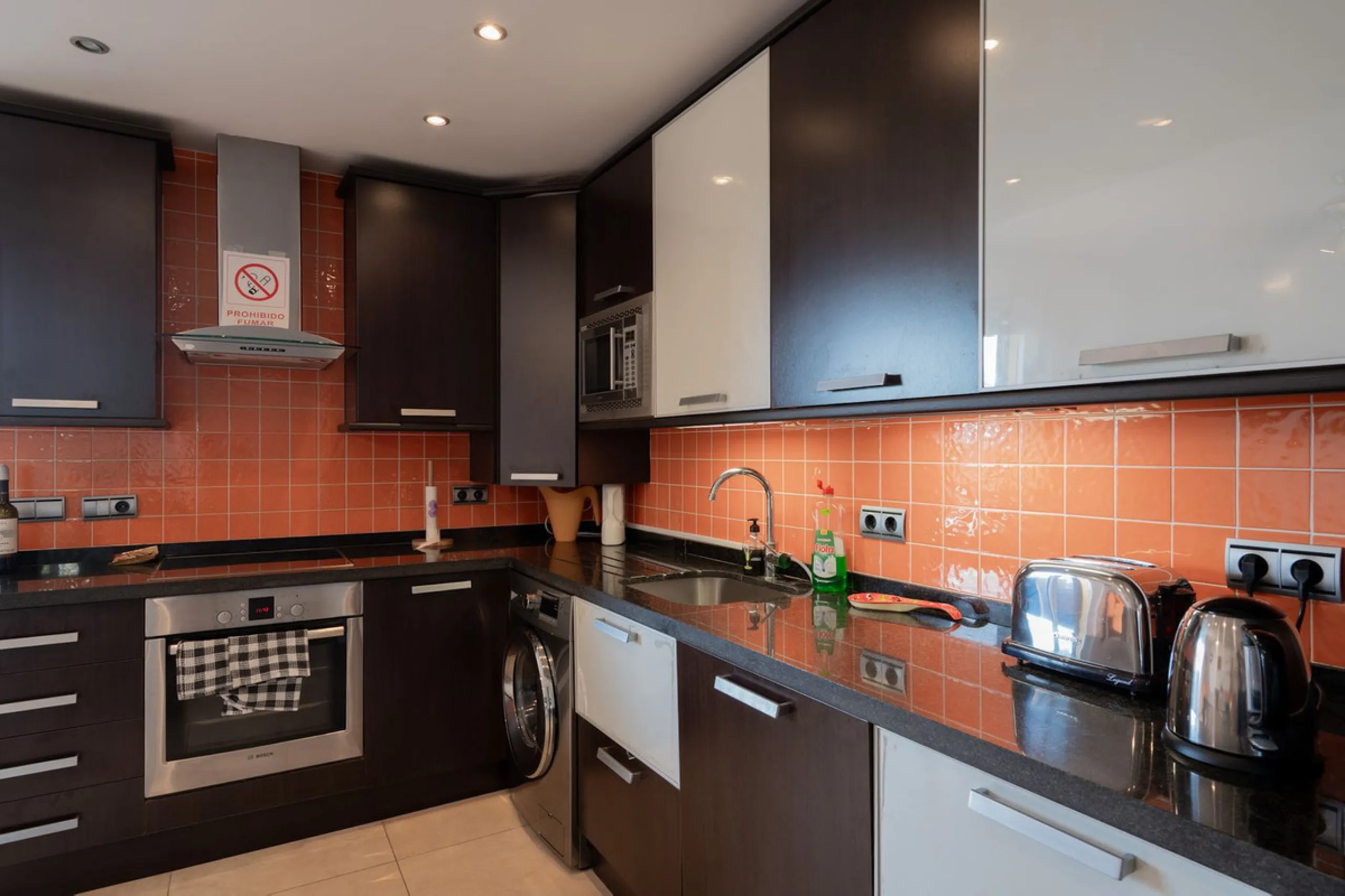 Apartment - Middle Floor Apartment в продаже в Mijas, Málaga. В доме 2 спален и 2 ванных комнат. Площадь дома 90 м²