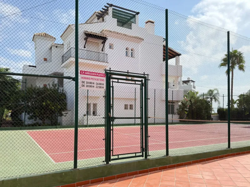 Apartment - Middle Floor Apartment в продаже в Mijas, Málaga. В доме 2 спален и 2 ванных комнат. Площадь дома 90 м²