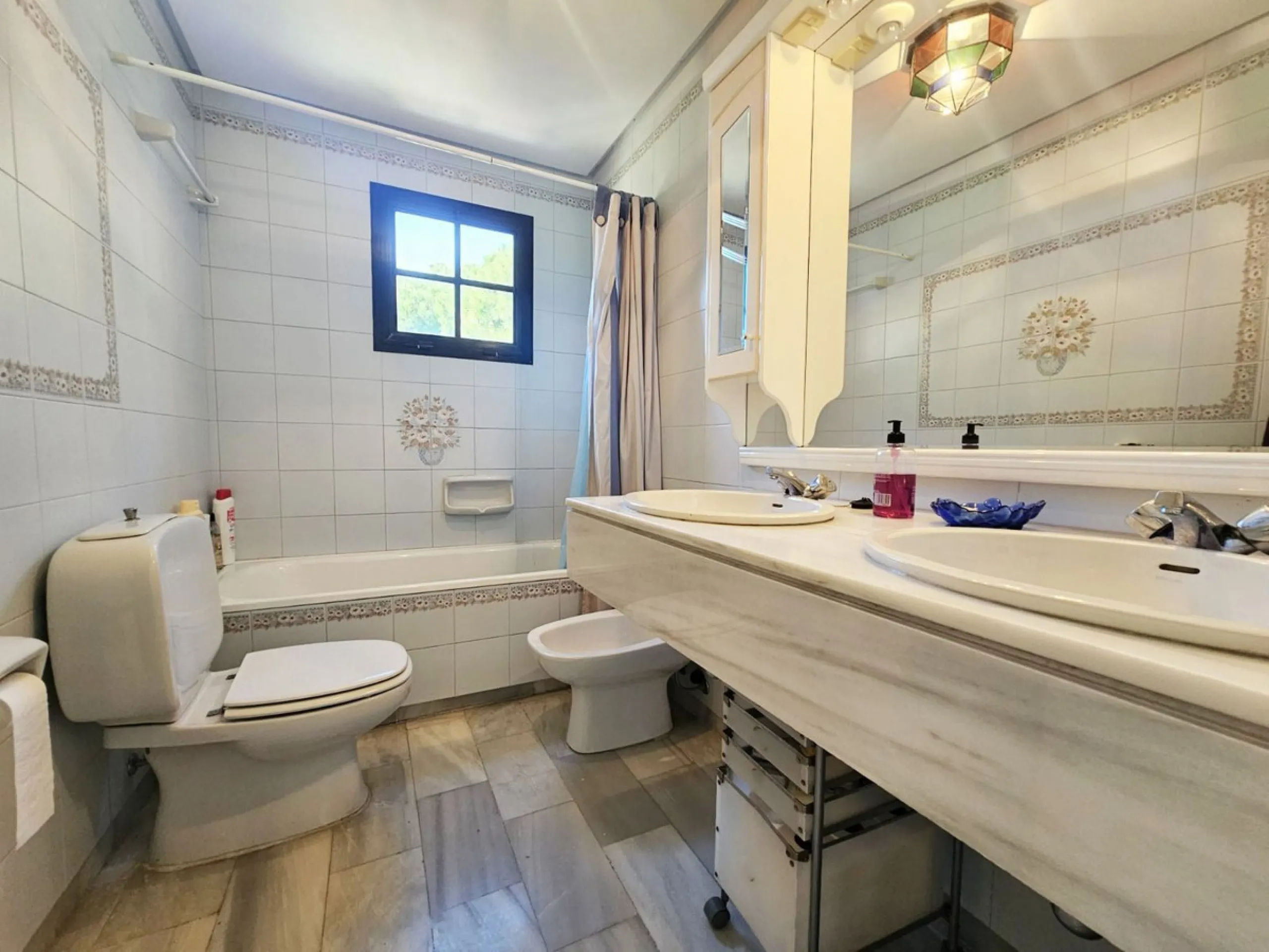 2-Bedroom Apartment for Sale in Doña Lola, Calahonda – Beachfront Location