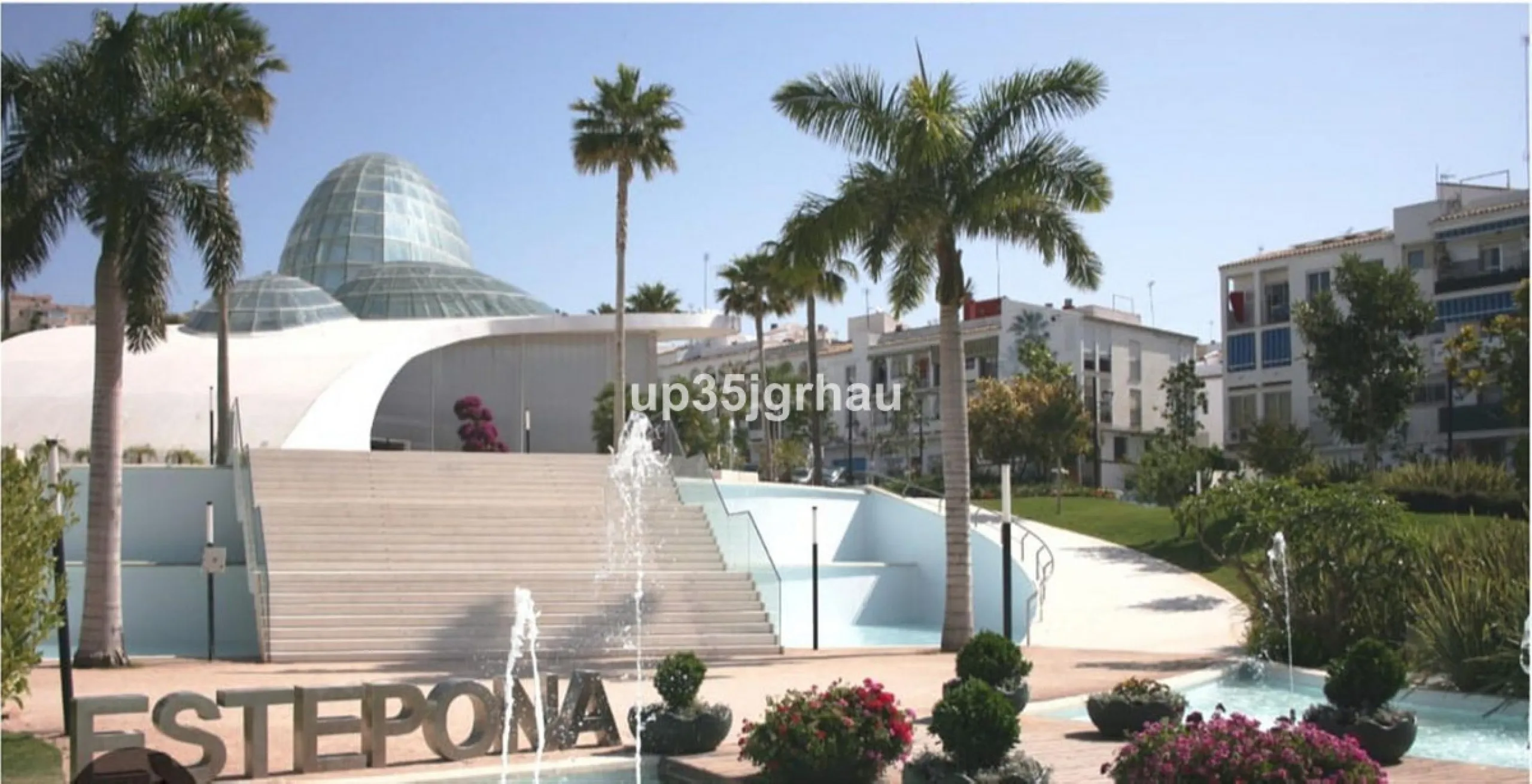 Fantastic central apartment in Estepona's city center and historic center.