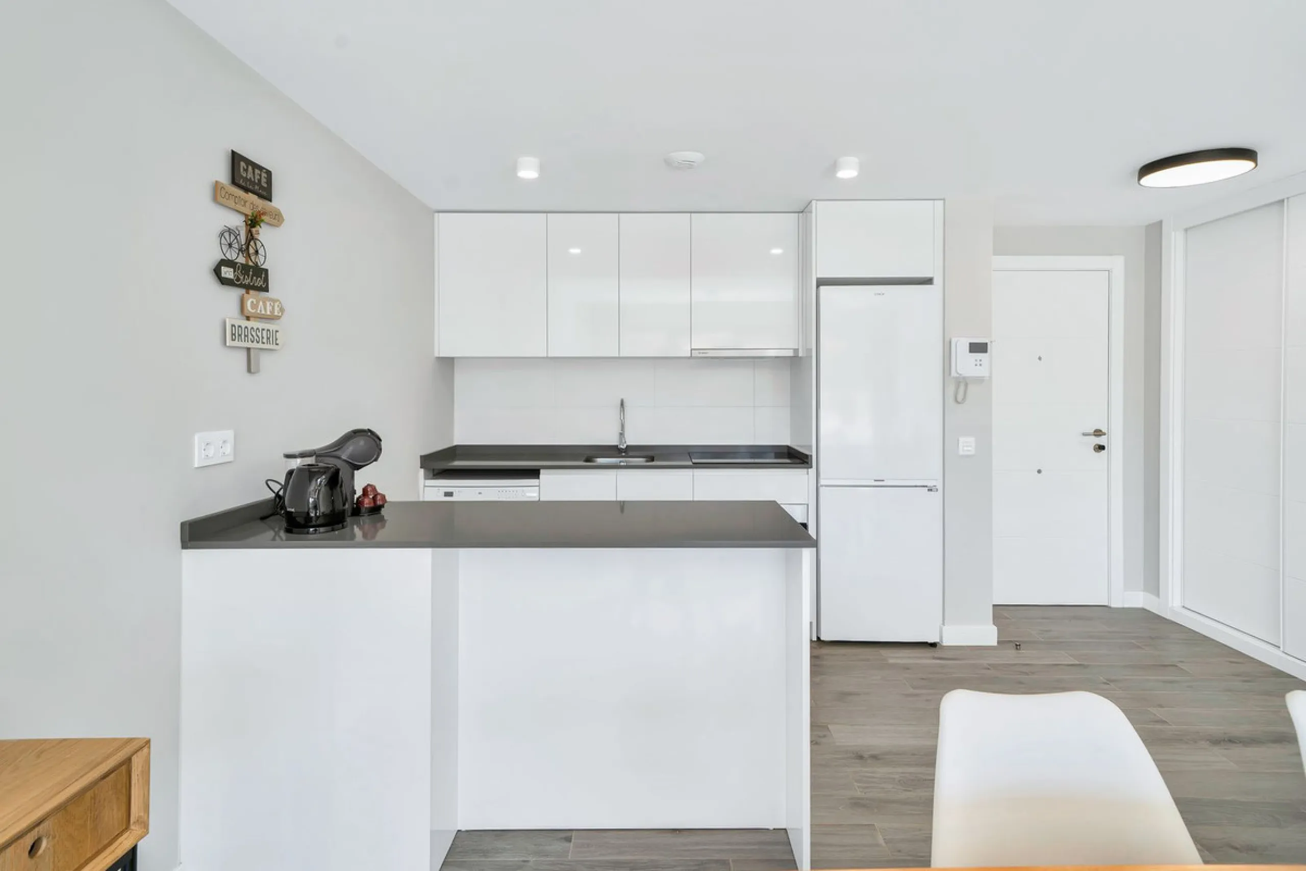 Apartment - Middle Floor Apartment в продаже в Mijas, Málaga. В доме 2 спален и 2 ванных комнат. Площадь дома 91 м²