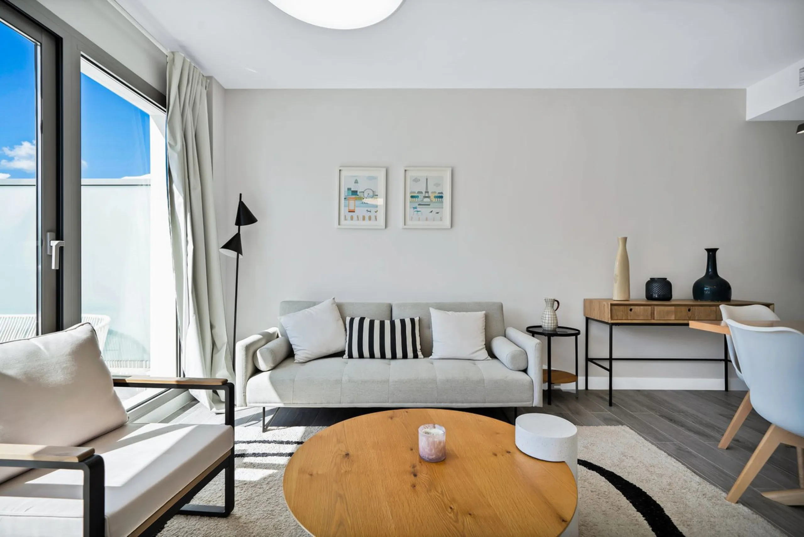 Apartment - Middle Floor Apartment в продаже в Mijas, Málaga. В доме 2 спален и 2 ванных комнат. Площадь дома 91 м²
