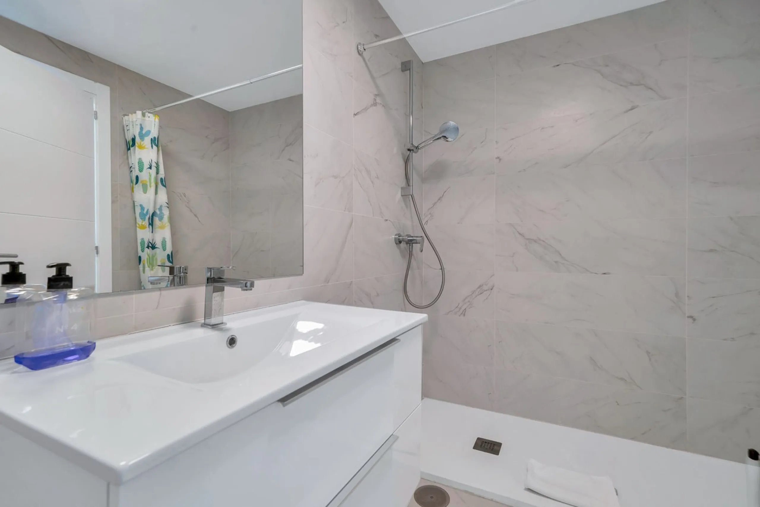Apartment - Middle Floor Apartment в продаже в Mijas, Málaga. В доме 2 спален и 2 ванных комнат. Площадь дома 91 м²