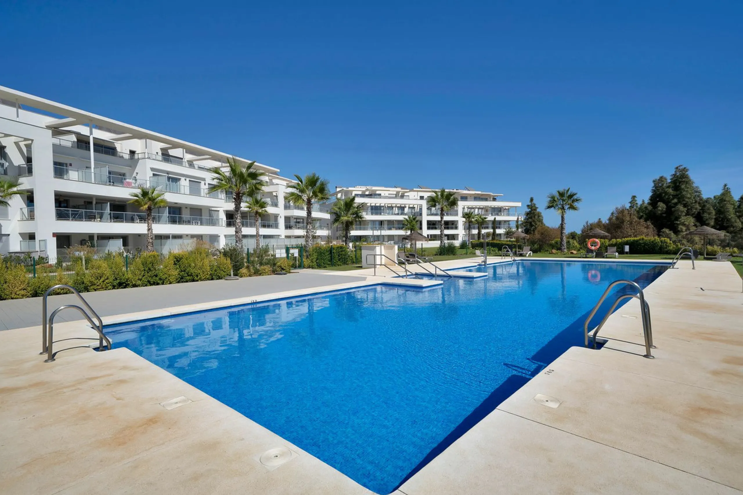 Apartment - Middle Floor Apartment в продаже в Mijas, Málaga. В доме 2 спален и 2 ванных комнат. Площадь дома 91 м²